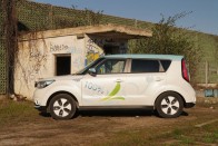 A Soul EV 9,9 milliós árával a Leaf felett, az elektromos Golf alatt az extrákat és a tudást nézve teljesen a helyén van