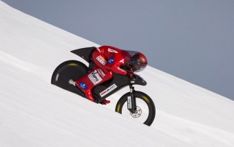 220 felett lejtőn, bringával? Brutál tökösség!