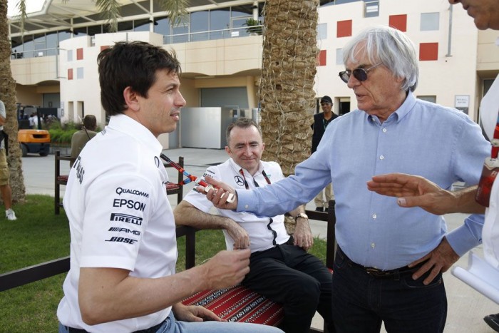 F1: A gyártók nem kérnek a V8-asokból 6 | Vezess F1: A gyártók nem kérnek a V8-asokból 6