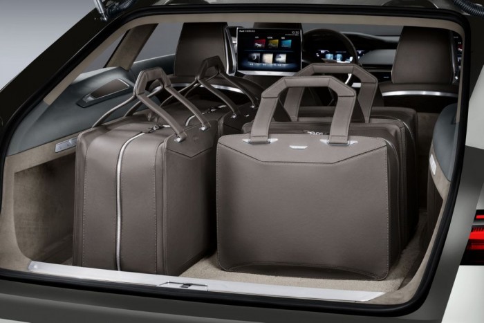 Emelt hasú sporthibrid az Auditól 8