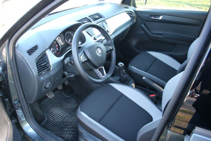 Végre normálisan néz ki a Fabia műszerfala