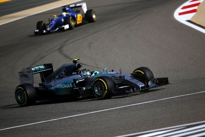 F1: Hamiltoné a pole, Vettel mögötte 7