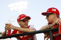 F1: A Ferrari direkt húzza Räikkönen idegeit 51