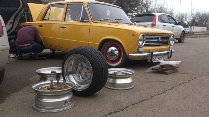 45 eszméletlen fotóval tisztelgünk a 45 éves Zsiguli előtt 48 | Vezess 45 eszméletlen fotóval tisztelgünk a 45 éves Zsiguli előtt 48