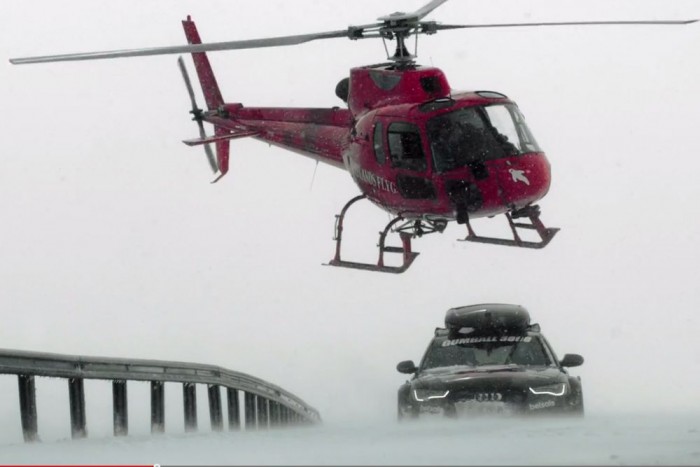 1000 lőerős Audi, amivel havat is lehet tolni