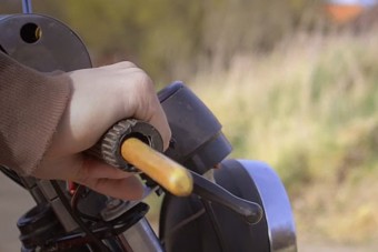 Virslit lő egy Simson, és ez vicc!