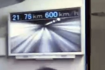 Átlépte a 600-as tempót a japán szupervonat