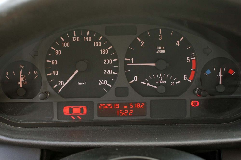 Használt autó – BMW 320d E46 18