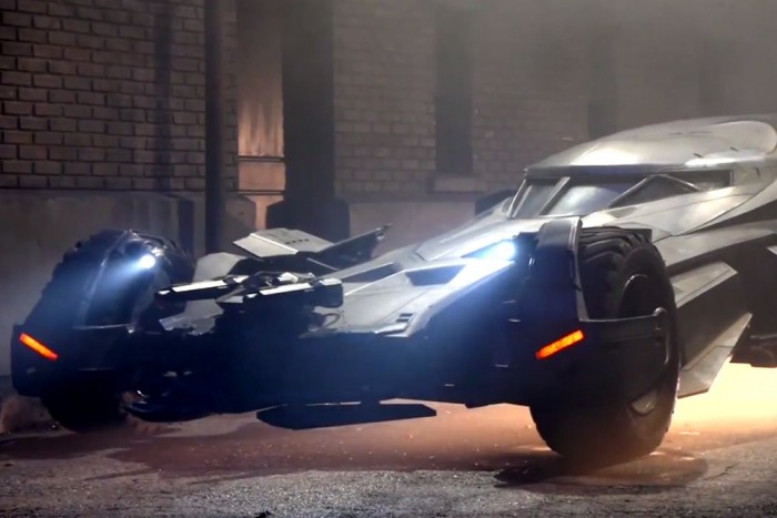 Íme az új Batmobile egészen közelről