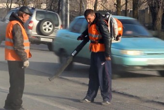 Láttál már csontrészeg útépítőt? Majd most fogsz