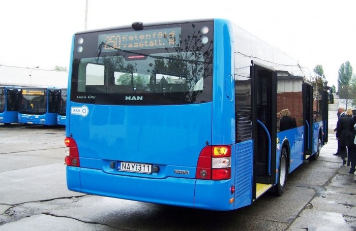 Ilyen buszokat kap Budapest 9 | Vezess Jó ötlet a széles hátsó kijelző