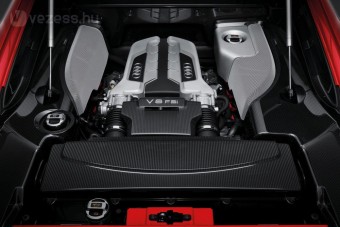 Átadták az Audi új győri motorfejlesztő központját