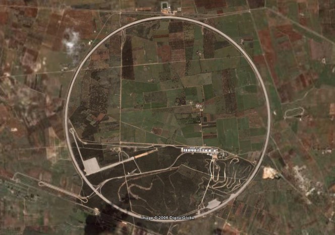 Peugeot a Ferrari ellen 12