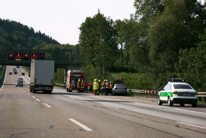 Mi van, ha már hazafelé lerohad a külföldön vett autó?