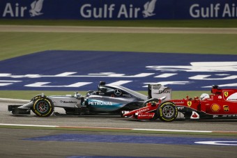 Mercedes: A Ferrari beért minket