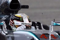 F1: Hamilton önmaga legnagyobb ellenfele 9