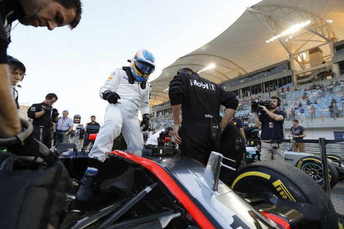 F1: Alonso újra orvosok között 2 F1: Alonso újra orvosok között 2