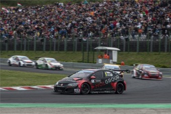 Michelisz Norbi rajt-cél győzelmet aratott