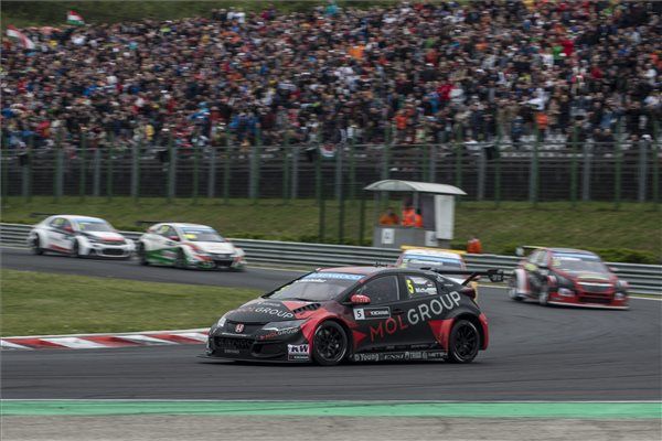 Michelisz Norbi rajt-cél győzelmet aratott