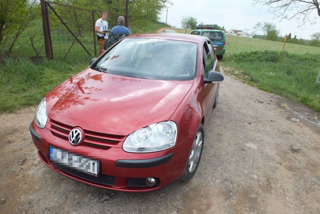 Térfigyelő kamerákkal kapták el a trükkös autótolvajokat