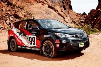 Íme, a Toyota új raliautója