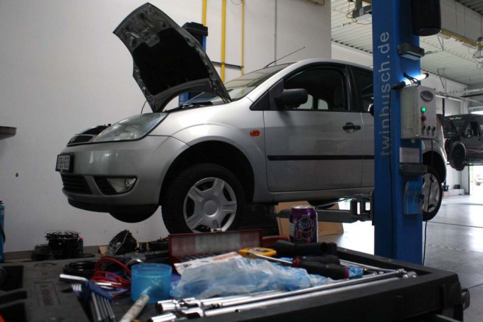 Igen tág, 10 év/240 000 km a vezérműszett csereperiódusa az 1,4 TDCi-n. A benzineseké zömmel 8 év/160 000 km