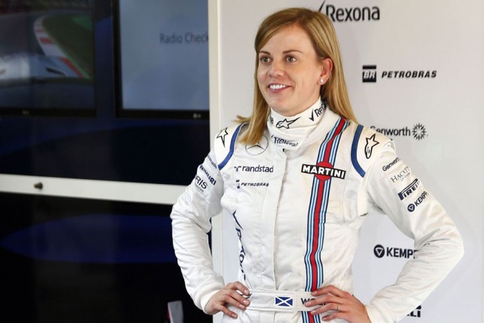 F1: Ijesztő fölényben a Mercedes 7 | Vezess F1: Ijesztő fölényben a Mercedes 7