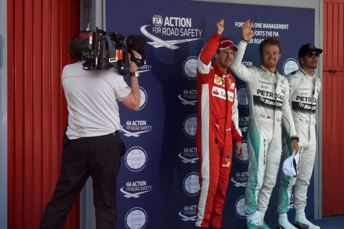 F1: Rosberg odavágott Hamiltonnak 6