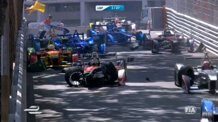 Durva rajtbaleset a monacói Formula E-futamon