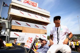 F1: A Ferrari kizárta Hamilton szerződtetését