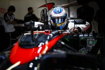 F1: Ostoba apróság csinálta ki Alonsót