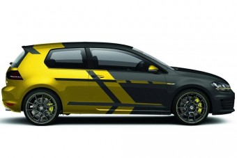 Egyedi VW GTI-átirat