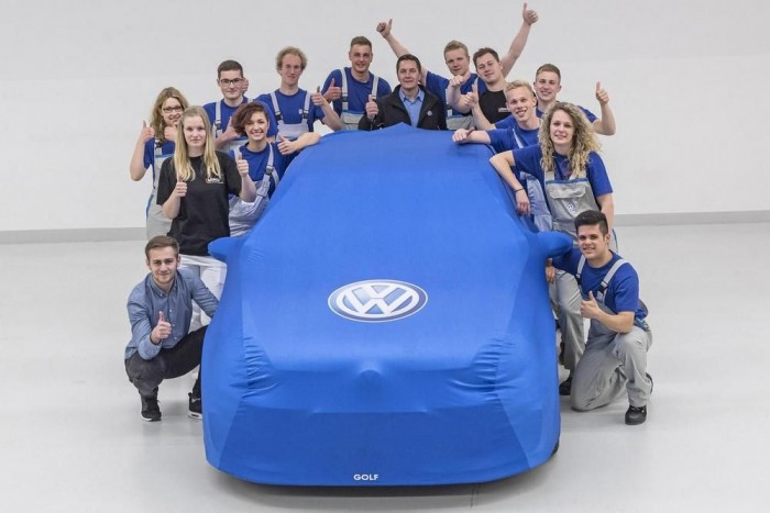 Egyedi VW GTI-átirat 3 | Vezess Egyedi VW GTI-átirat 3