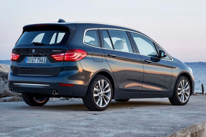Furcsa BMW, de van benne rendszer 4 Magyarországon modelltől függően 7 914 000 és 11 270 000 Ft között mozog a 2-es Gran Tourer listaára