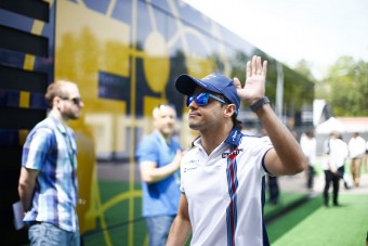F1: Massa miatt lesz megint tankolás?