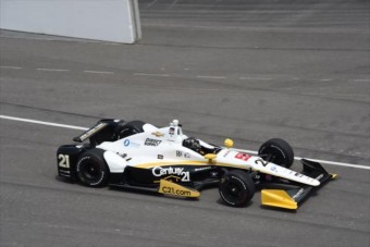 Megint elrepült egy versenyautó - videó