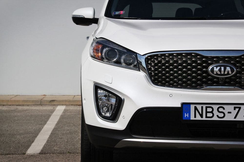 Hatalmas autó kicsi pénzért: Kia Sorento 9