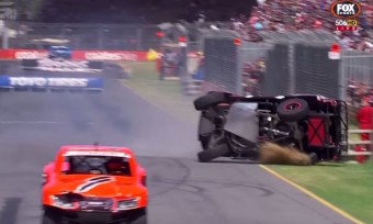 Az amerikaiak tudják az igazi autóverseny receptjét