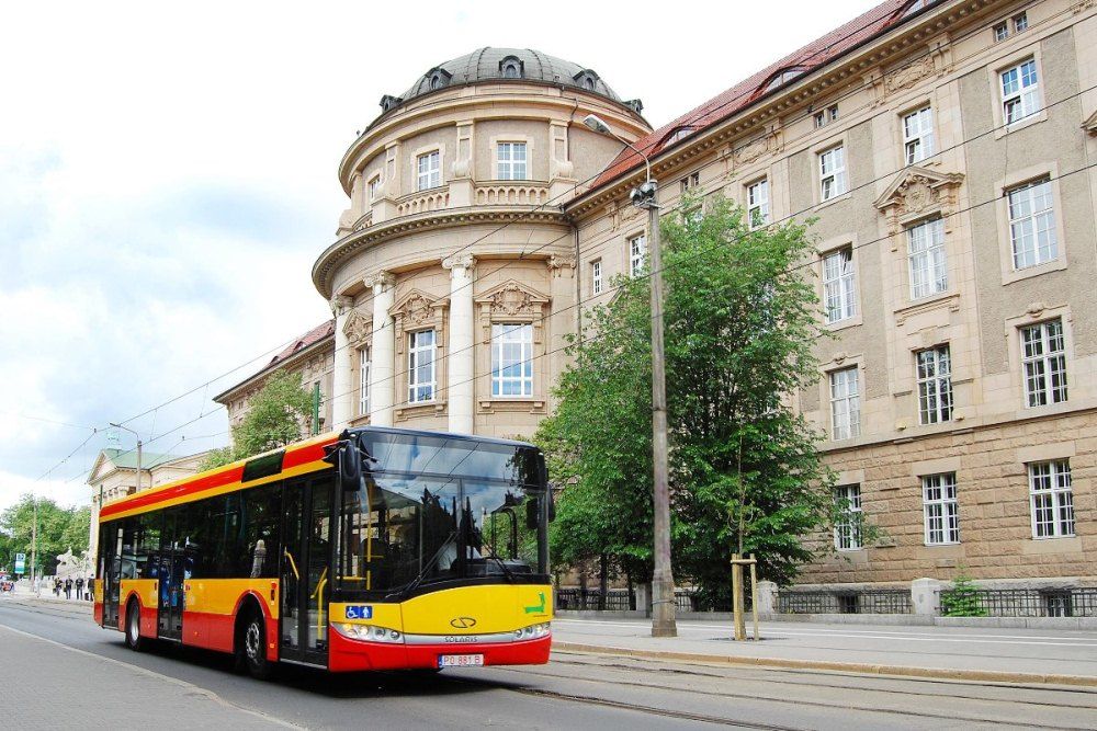 Napelemes buszok a lengyel fővárosnak 1