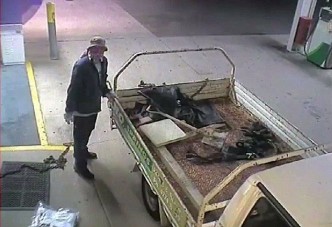 Autóval akart pénzautomatát lopni a hét lúzere