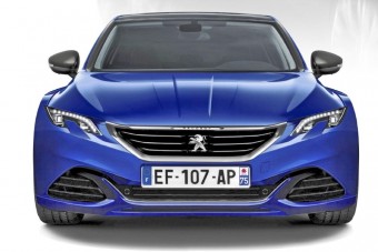 Csodaszép Peugeot a Passat ellen