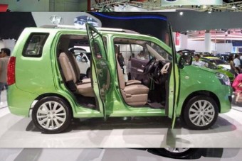 Jövőre jön a hétüléses Suzuki Wagon-R