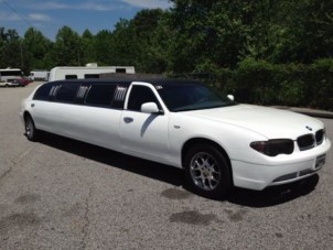 Újabb BMW-nek álcázott szörnyeteg