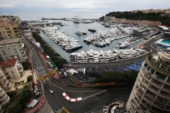 F1: Baleset, eső, haszontalan edzés