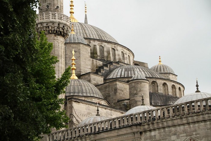 Dugóból érkeztünk az isztambuli autószalonra! 15 | Vezess Hagia Szophia egy részlete. Ingyen lehet bemenni, csak a cipőt kell levetni