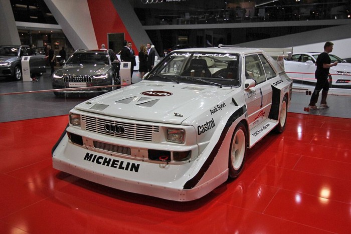 Ezt láttuk az Isztambuli Autókiállításon 13 | Vezess Akárhol is legyen egy autószalon, a legendás Quattro mindig hálás dekoráció az Audi standján