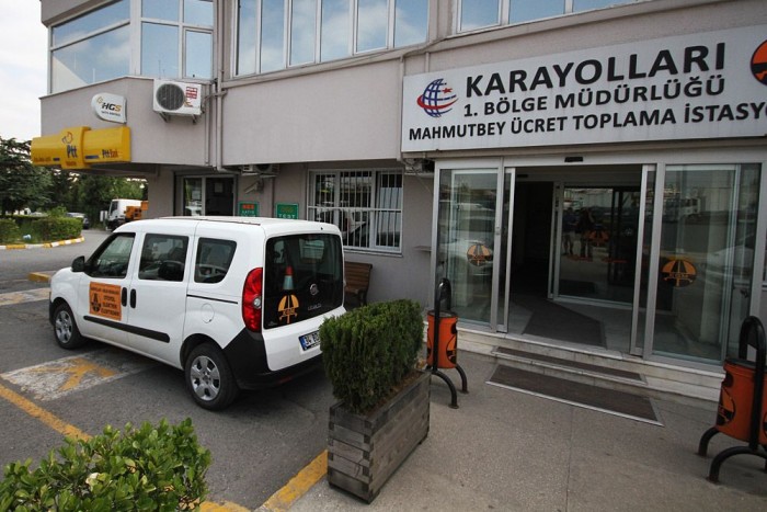 Törökország egy végtelen Monty Python jelenet 7 | Vezess Isztambulig eljutottunk matrica nélkül