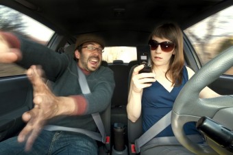 Nem a mobiltelefonok miatt karambolozunk!