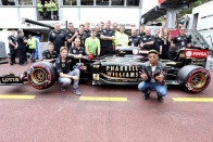 F1: A Lotus lenyúlta Hamilton haverját 7