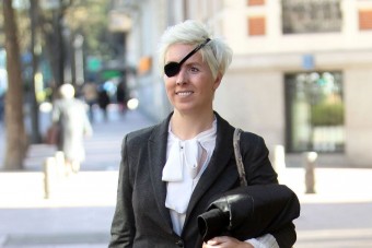 F1: Felelősöket keres az elhunyt pilótanő családja